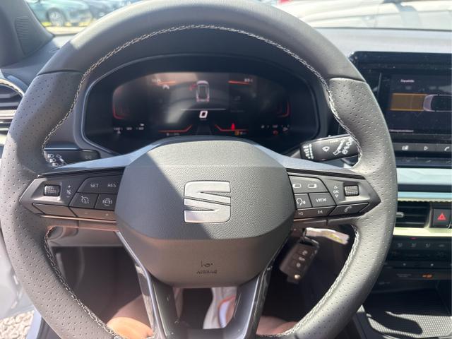 Seat / Arona / Grau / / / 