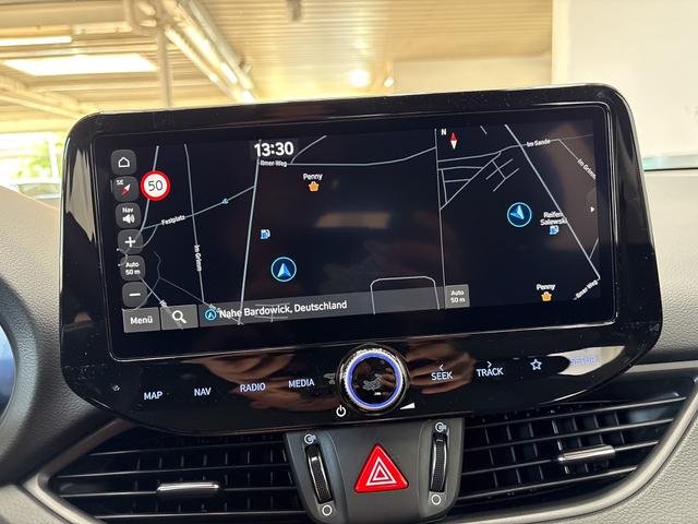Hyundai i30 STYLE DCT ALU SHZ NAVI RFK PDC 