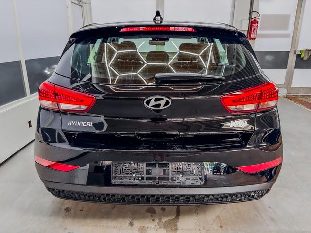 Hyundai i30 STYLE DCT ALU SHZ NAVI RFK PDC 