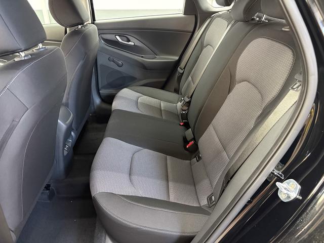 Hyundai i30 STYLE DCT ALU SHZ NAVI RFK PDC 