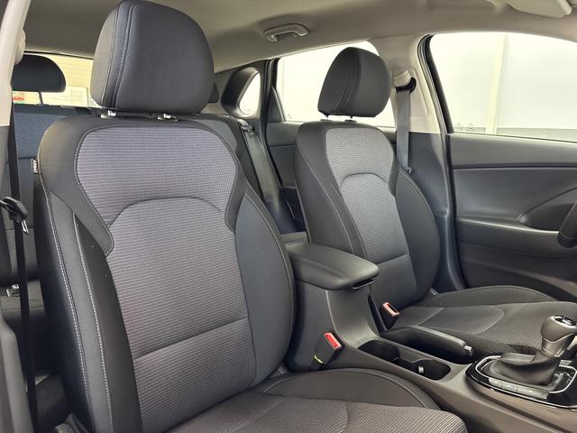 Hyundai i30 STYLE DCT ALU SHZ NAVI RFK PDC 