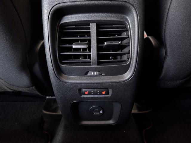Ford Kuga ST-Line AUT AHK NAVI ACC SHZ RFK LED 