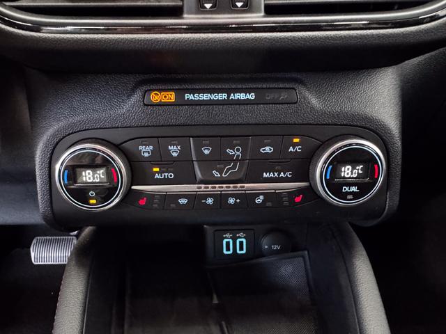 Ford Kuga ST-Line AUT AHK NAVI ACC SHZ RFK LED 