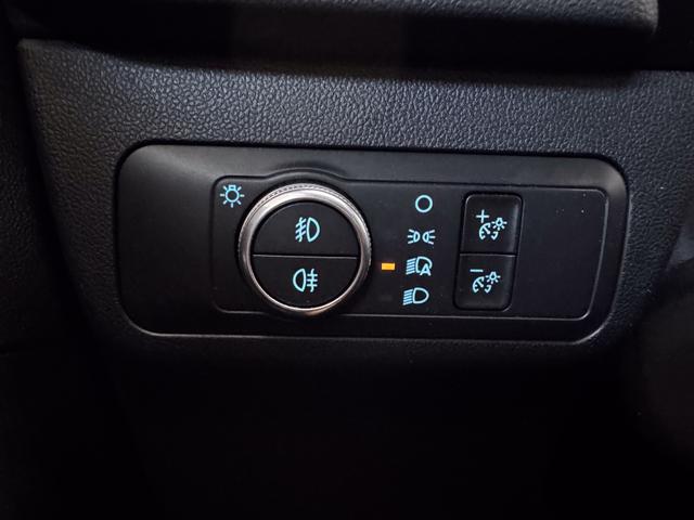 Ford Kuga ST-Line AUT AHK NAVI ACC SHZ RFK LED 
