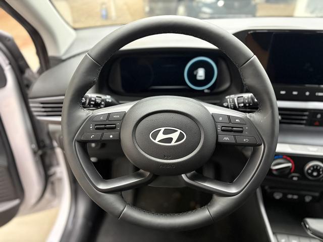 Hyundai i20 COMFORT DCT NAVI SHZ RFK ALU PDC 