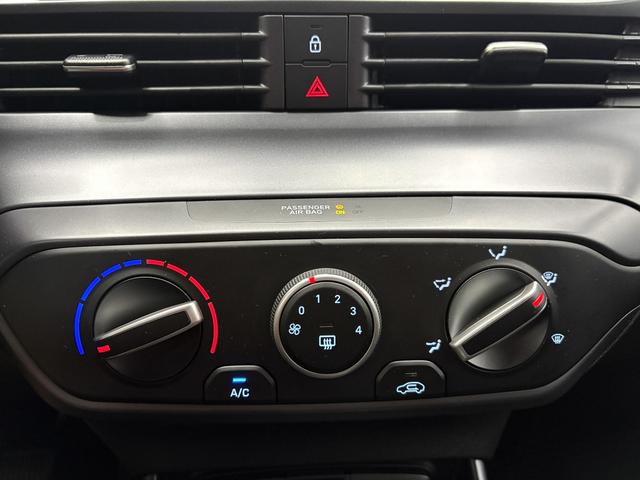 Hyundai i20 COMFORT DCT NAVI SHZ RFK ALU PDC 