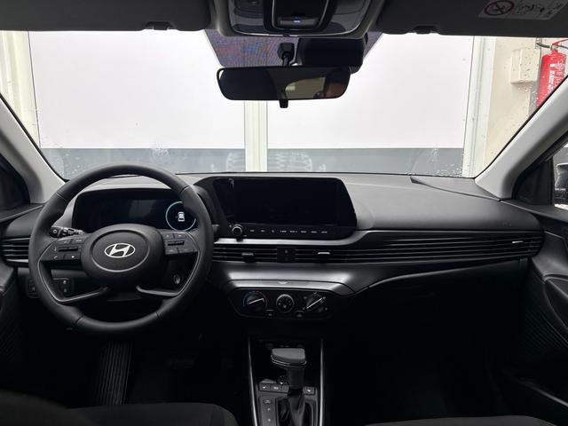 Hyundai i20 COMFORT DCT NAVI SHZ RFK ALU PDC 