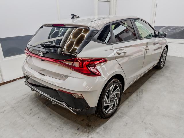 Hyundai i20 COMFORT DCT NAVI SHZ RFK ALU PDC 