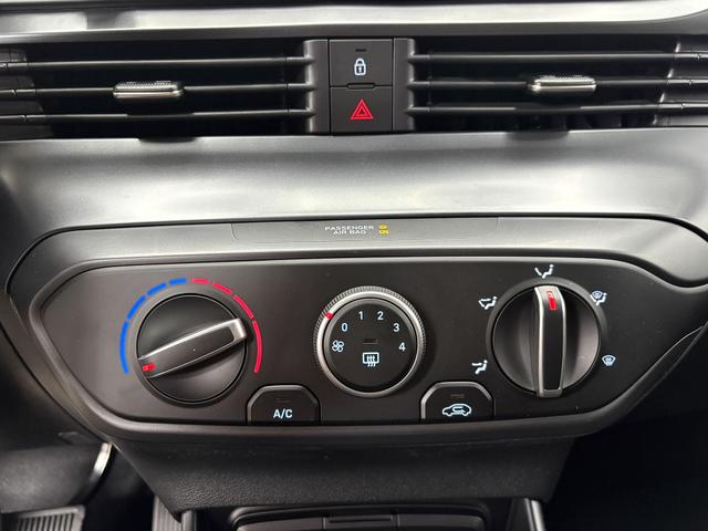 Hyundai i20 COMFORT DCT NAVI SHZ RFK ALU PDC 