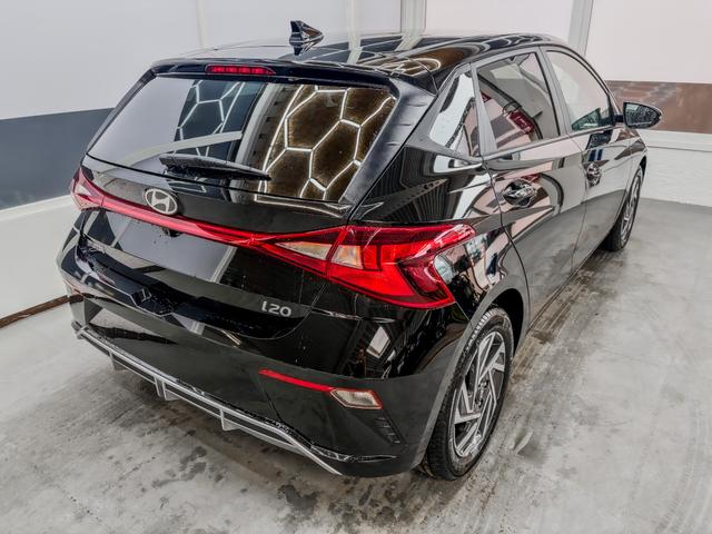 Hyundai i20 COMFORT DCT NAVI SHZ RFK ALU PDC 