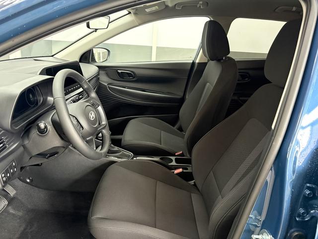 Hyundai i20 COMFORT DCT NAVI SHZ RFK ALU PDC 