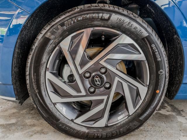 Hyundai i20 COMFORT DCT NAVI SHZ RFK ALU PDC 