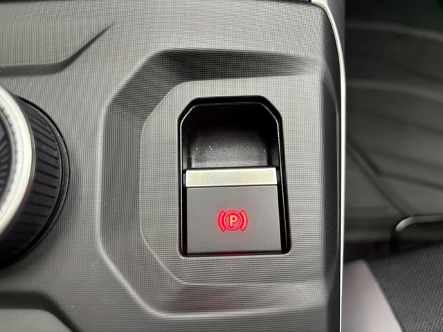 Jeep Compass ALTITUDE DCT PANO 360 KAMERA SHZ HUD FOCAL BSD EL.HECKKLAPPE ACC 