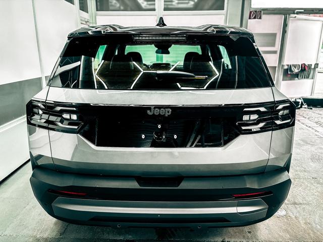 Jeep Compass ALTITUDE DCT PANO 360 KAMERA SHZ HUD FOCAL BSD EL.HECKKLAPPE ACC 