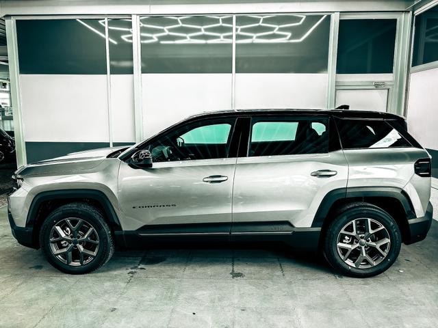 Jeep Compass ALTITUDE DCT PANO 360 KAMERA SHZ HUD FOCAL BSD EL.HECKKLAPPE ACC 