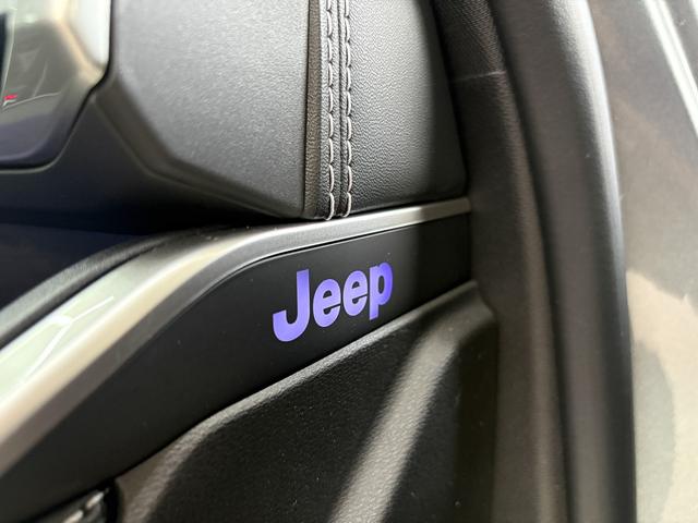 Jeep Compass ALTITUDE DCT PANO 360 KAMERA SHZ HUD FOCAL BSD EL.HECKKLAPPE ACC 