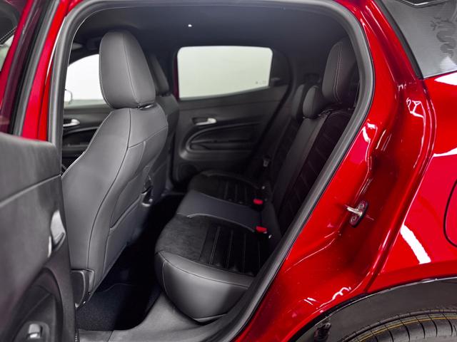 Alfa Romeo Junior SPORT SPECIALE DCT ACC MATRIX NAVI KEYLESS 
