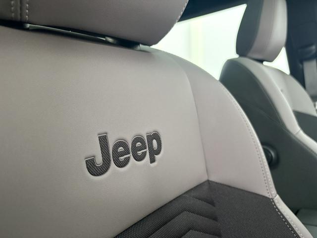 Jeep Compass ALTITUDE DCT PANO 360 KAMERA SHZ HUD FOCAL BSD EL.HECKKLAPPE ACC 