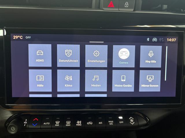 Alfa Romeo Junior SPORT SPECIALE DCT ACC MATRIX NAVI KEYLESS 