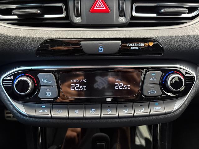 Hyundai i30 PREMIUM N-LINE DCT SMART KEY NAVI SHZ RFK 