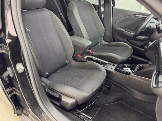 Opel Corsa Elegance AUT PANO NAVI SHZ RFK KEYLESS 