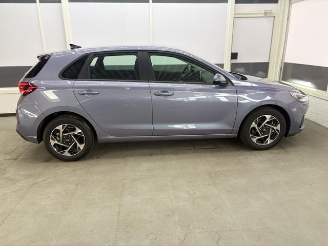 Hyundai i30 STYLE ALU SHZ NAVI RFK PDC 