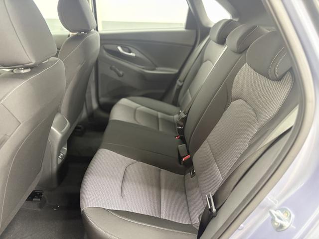 Hyundai i30 STYLE ALU SHZ NAVI RFK PDC 
