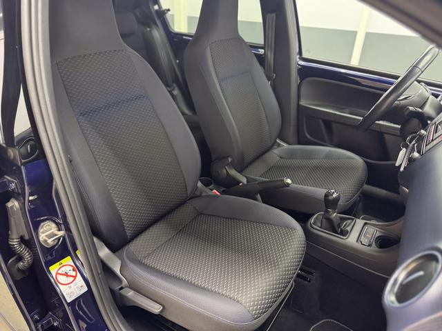 Volkswagen up! UNITED SHZ RADIO KLIMA Licht/Sicht PDC 