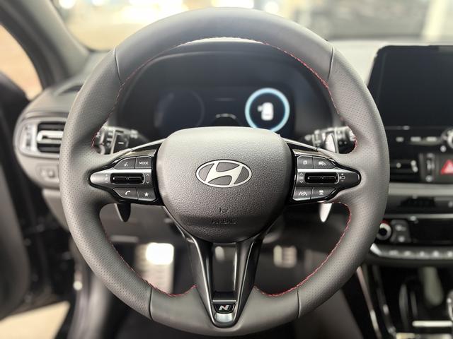 Hyundai i30 Kombi IMPRESSION N-LINE DCT ACC SHZ MEMORY SMART KEY NAVI RFK PDC 
