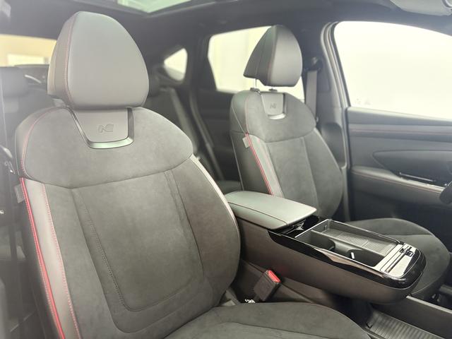 Hyundai TUCSON Premium DCT N-LINE PANO EL.HECKKLAPPE SHZ v+h PDC RFK NAVI 