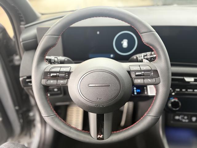 Hyundai TUCSON Premium DCT N-LINE PANO EL.HECKKLAPPE SHZ v+h PDC RFK NAVI 