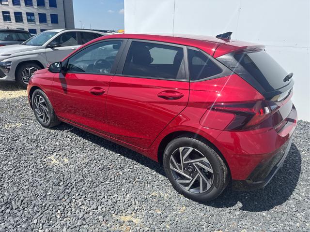 Hyundai / i20 / Grau / / / 