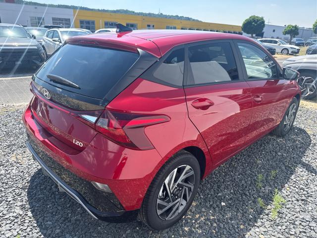 Hyundai / i20 / Grau / / / 