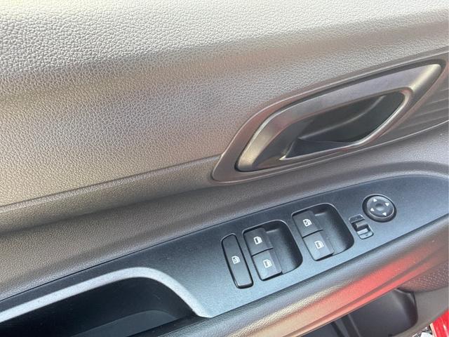 Hyundai / i20 / Grau /  /  / 