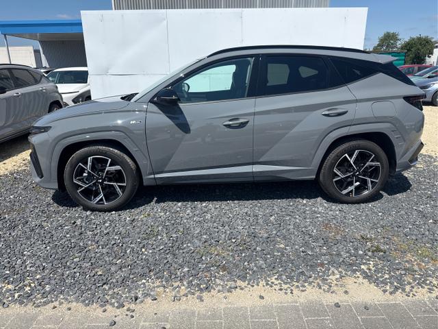 Hyundai / TUCSON / Grau / / / 