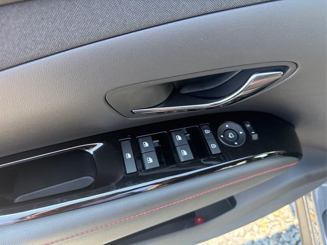Hyundai / TUCSON / Grau /  /  / 