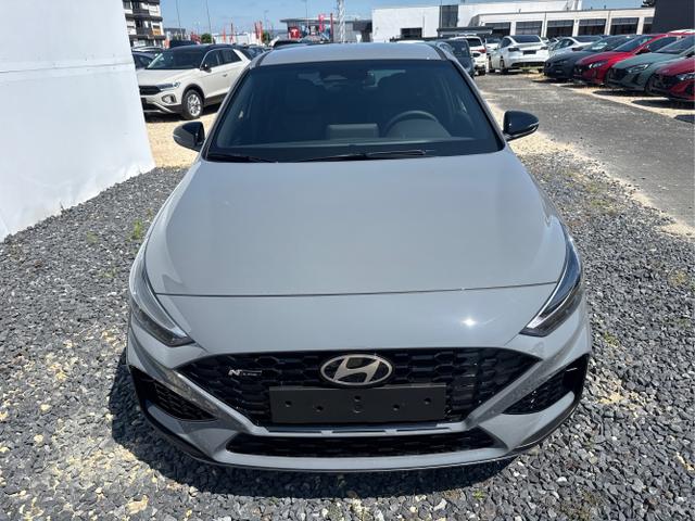 Hyundai / i30 / Grau / / / 