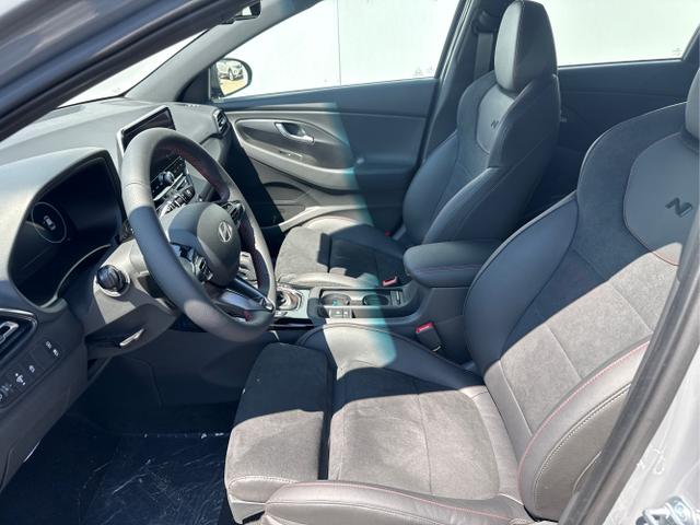 Hyundai / i30 / Grau /  /  / 