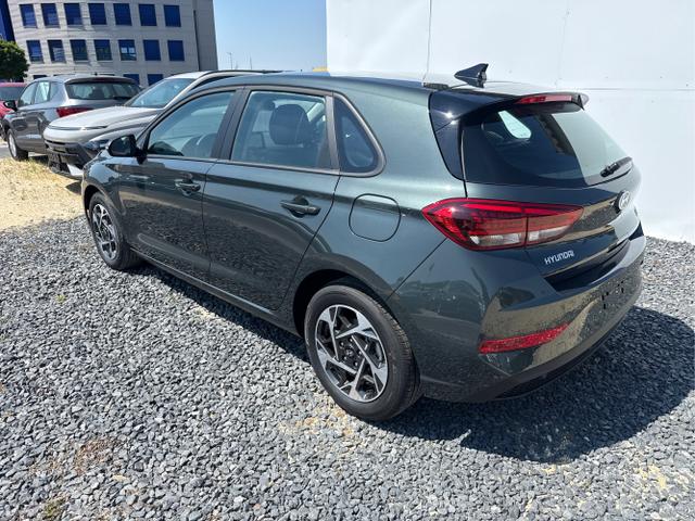 Hyundai / i30 / Grau /  /  / 