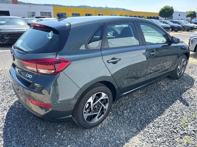 Hyundai / i30 / Grau /  /  / 