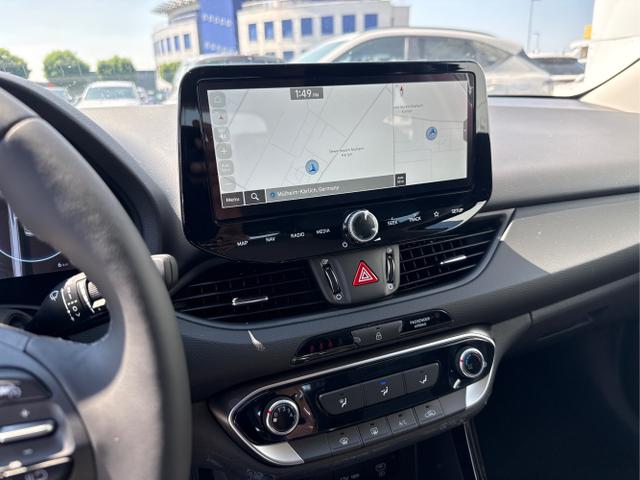 Hyundai / i30 / Grau /  /  / 