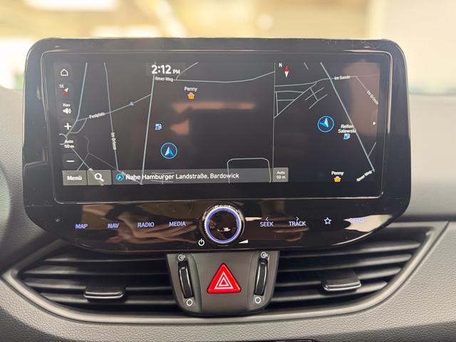 Hyundai i30 STYLE ALU SHZ NAVI RFK PDC 