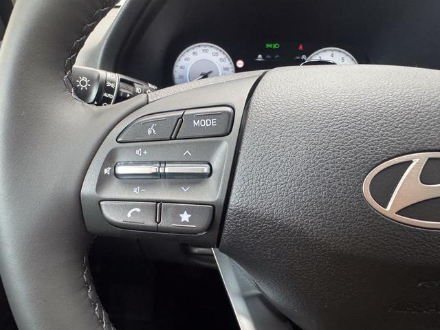 Hyundai i30 STYLE ALU SHZ NAVI RFK PDC 