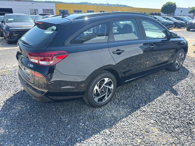 Hyundai / i30 / Grau / / / 