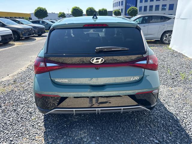 Hyundai / i20 / Grau / / / 