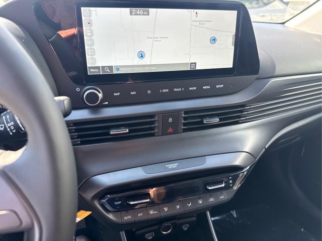 Hyundai / i20 / Grau /  /  / 