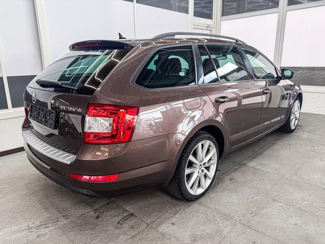 Skoda Octavia Combi JOY DSG XENON SHZ PDC TEMPOMAT 