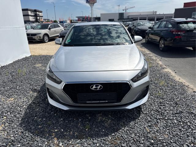 Hyundai / i30 / Grau / / / 