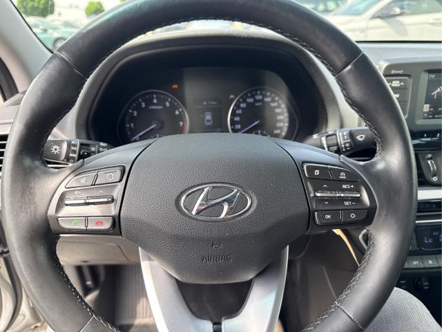 Hyundai / i30 / Grau / / / 