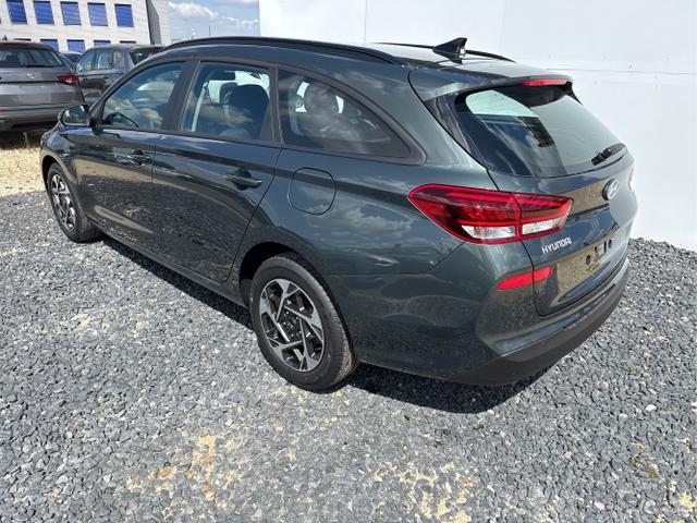 Hyundai / i30 / Grau / / / 